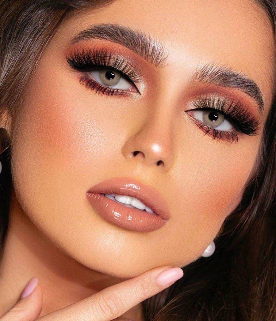 مدل آرایش عروس ۱۴۰۳ شیک