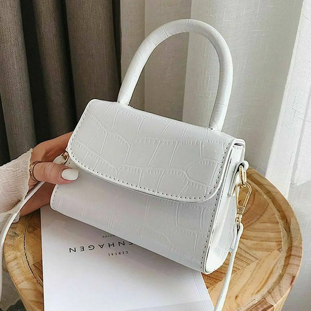 کیف دخترانه اسپرت دوشی 