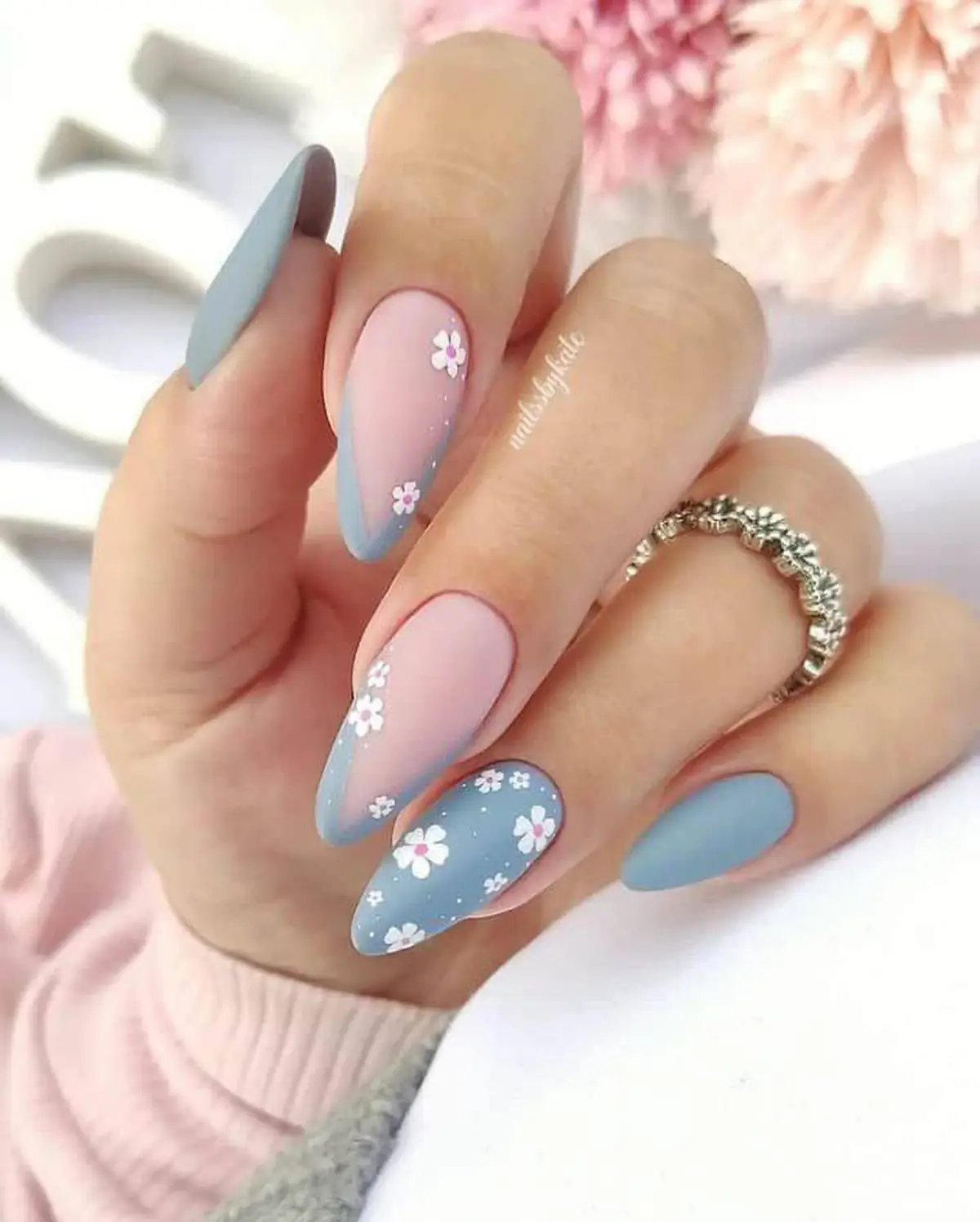  طراحی ناخن اسپرت 