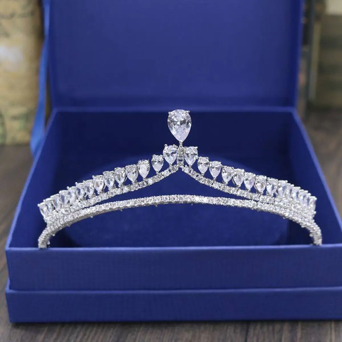 تاج عروس لاکچری 
