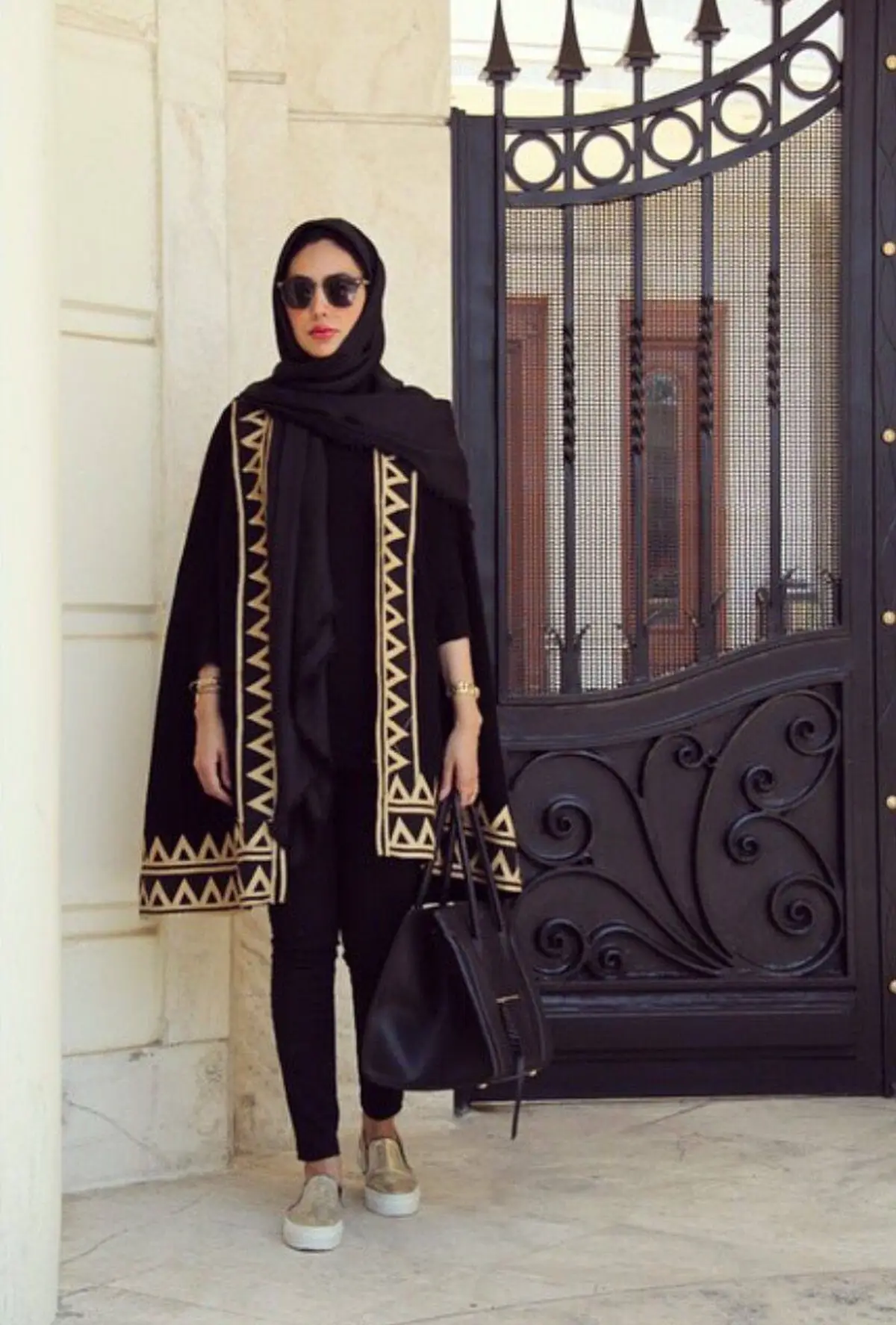 مدل مانتو مشکی ساده و شیک 