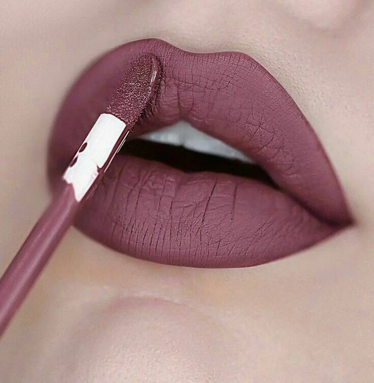 رنگ رژ لب مات دخترانه 