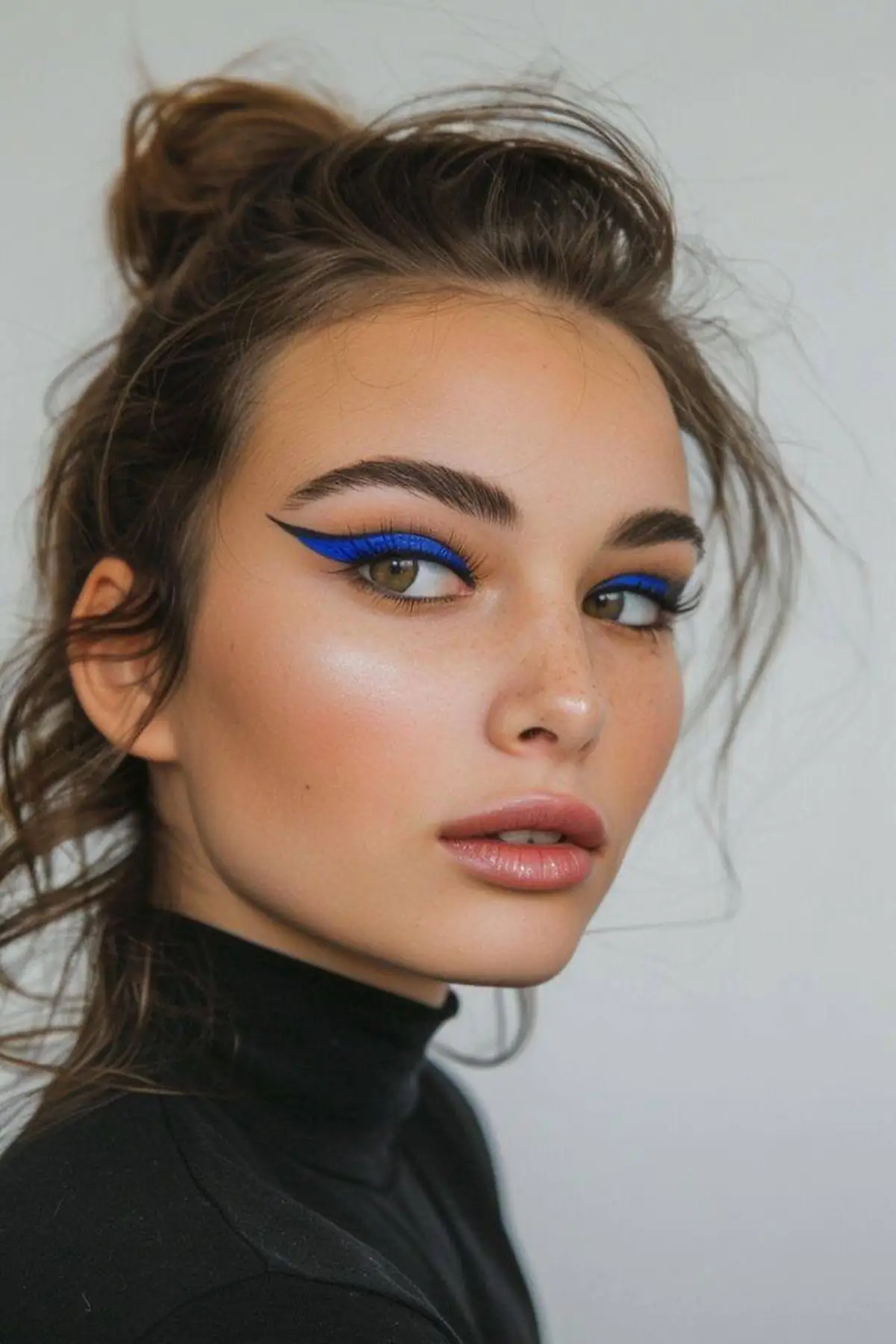 خط چشم پینترستی 