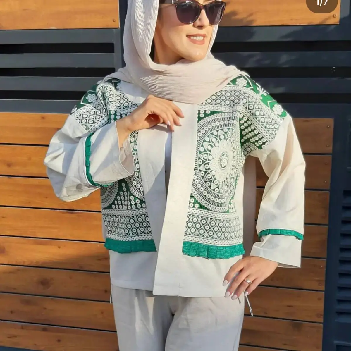 مانتو سوزن دوزی سفید 
