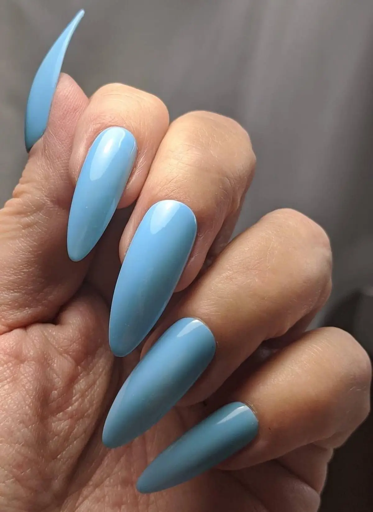 طرح ناخن آبی کاربنی 