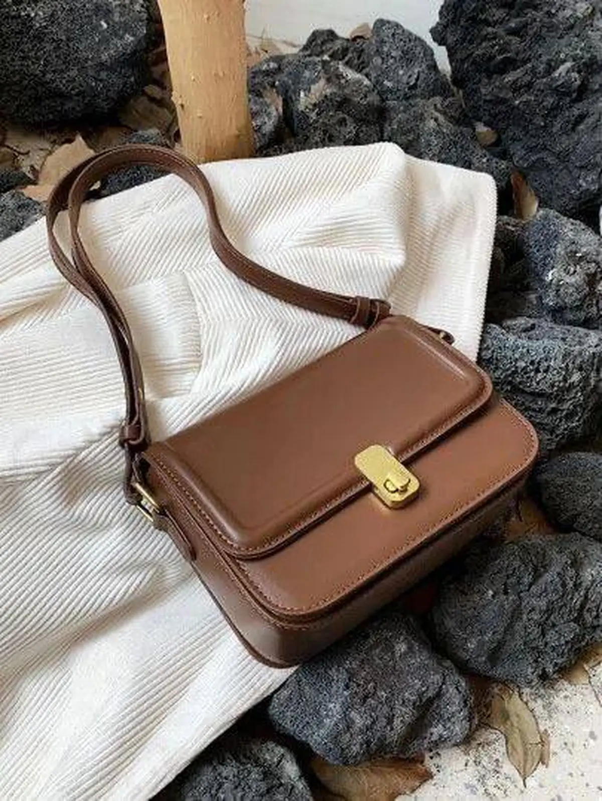 کیف دوشی زنانه چرم آرا 