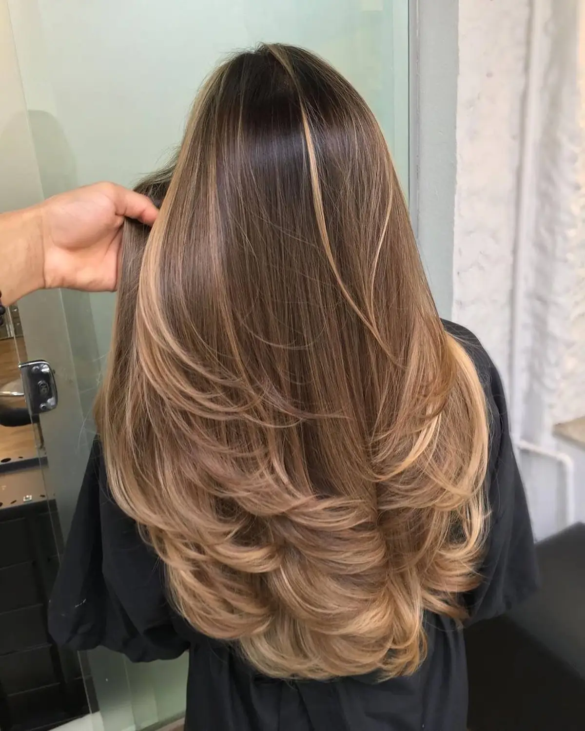 مش روی موی قهوه ای کوتاه 