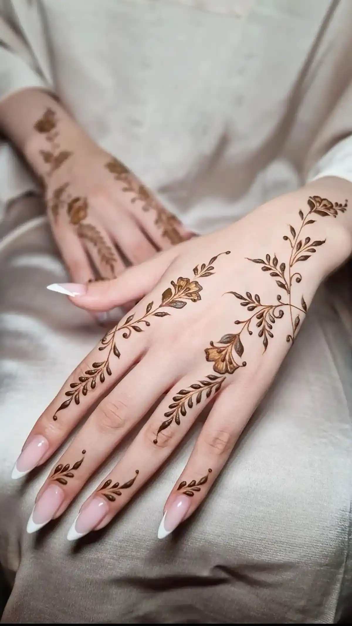  آموزش حنا روی دست 
