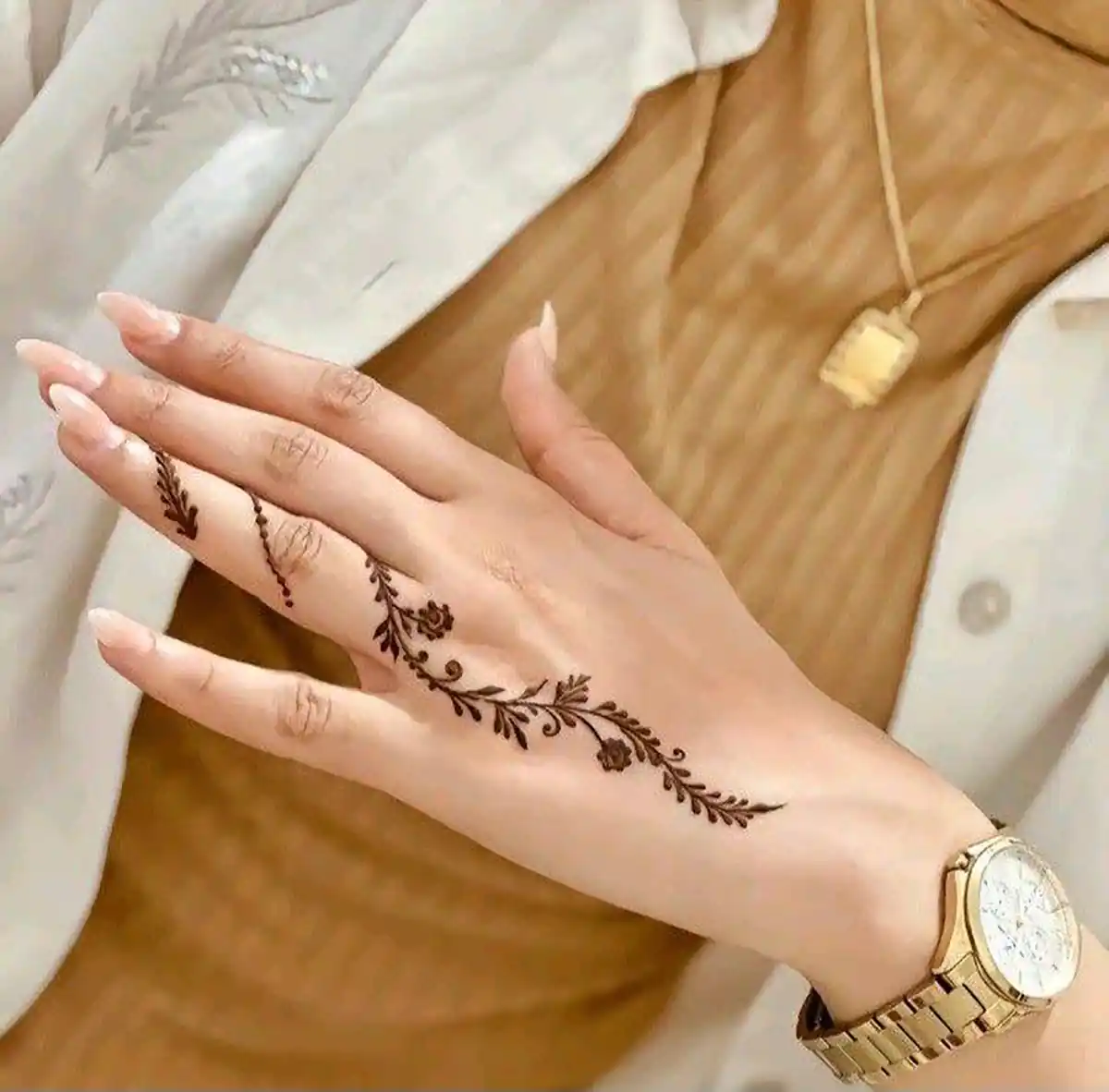 حنا روی دست دخترانه 1403