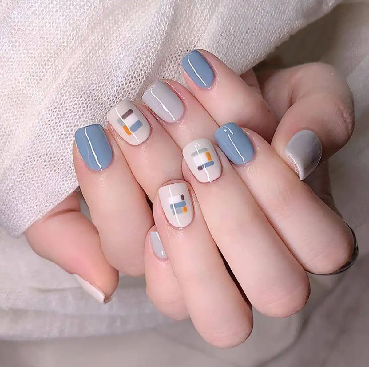 طراحی ناخن کوتاه دخترانه