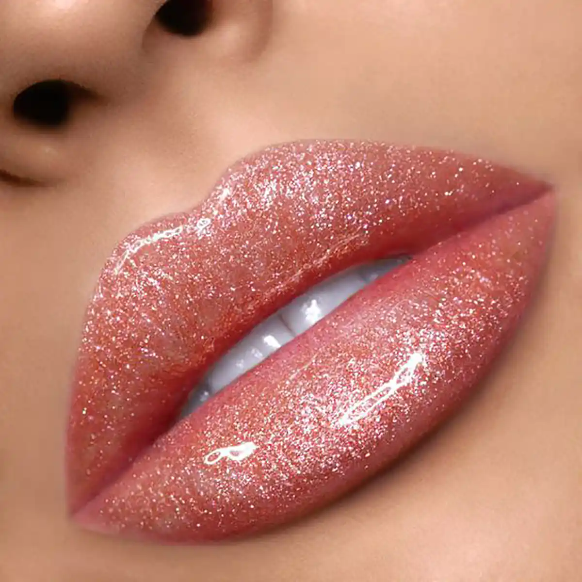 رژلب شاینی جذاب
