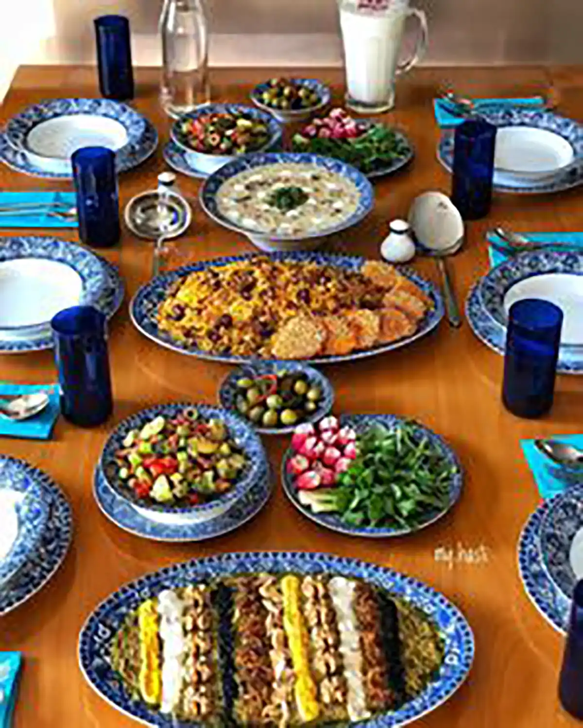 میز دورهمی ساده