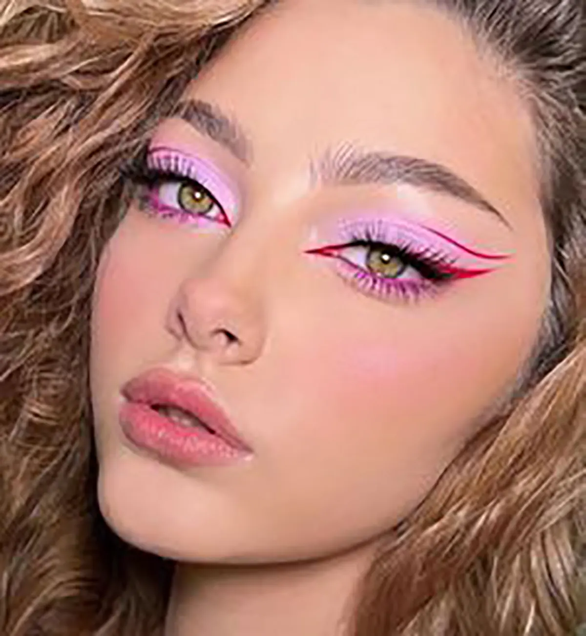 سایه آرایشی دخترانه لاکچری