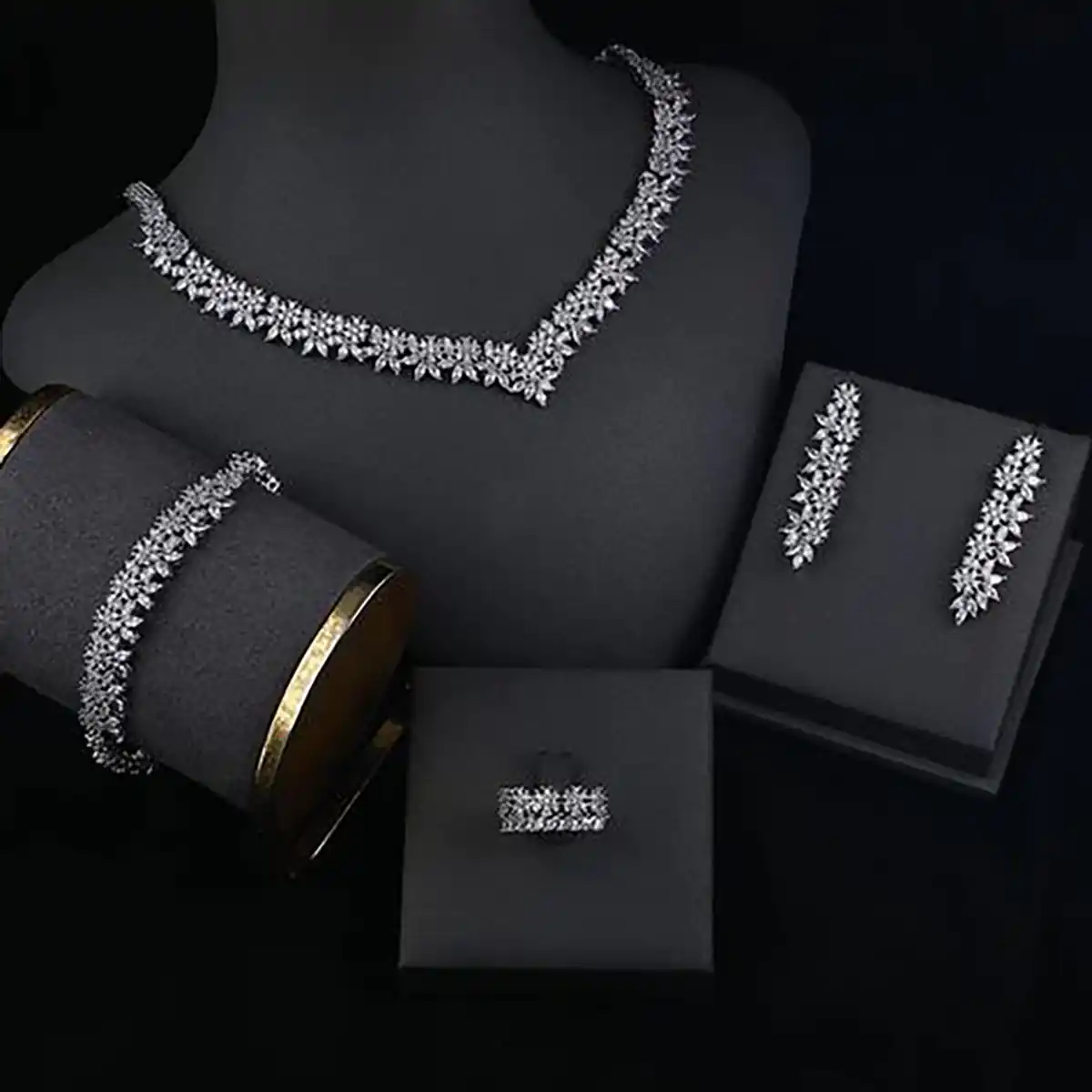 سرویس طلای سفید