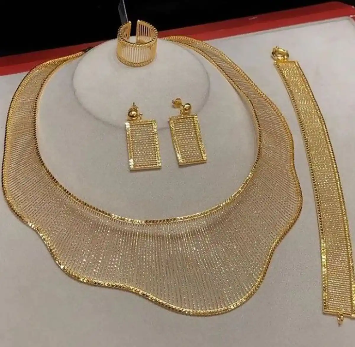 سرویس طلا ظریف
