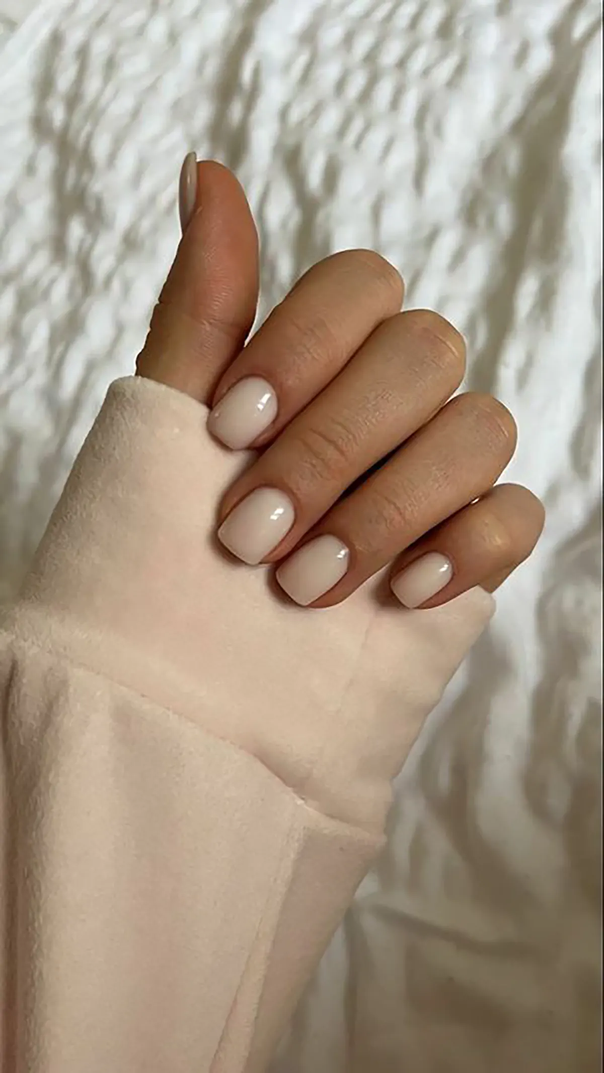طرح ناخن ساده و شیک دخترانه
