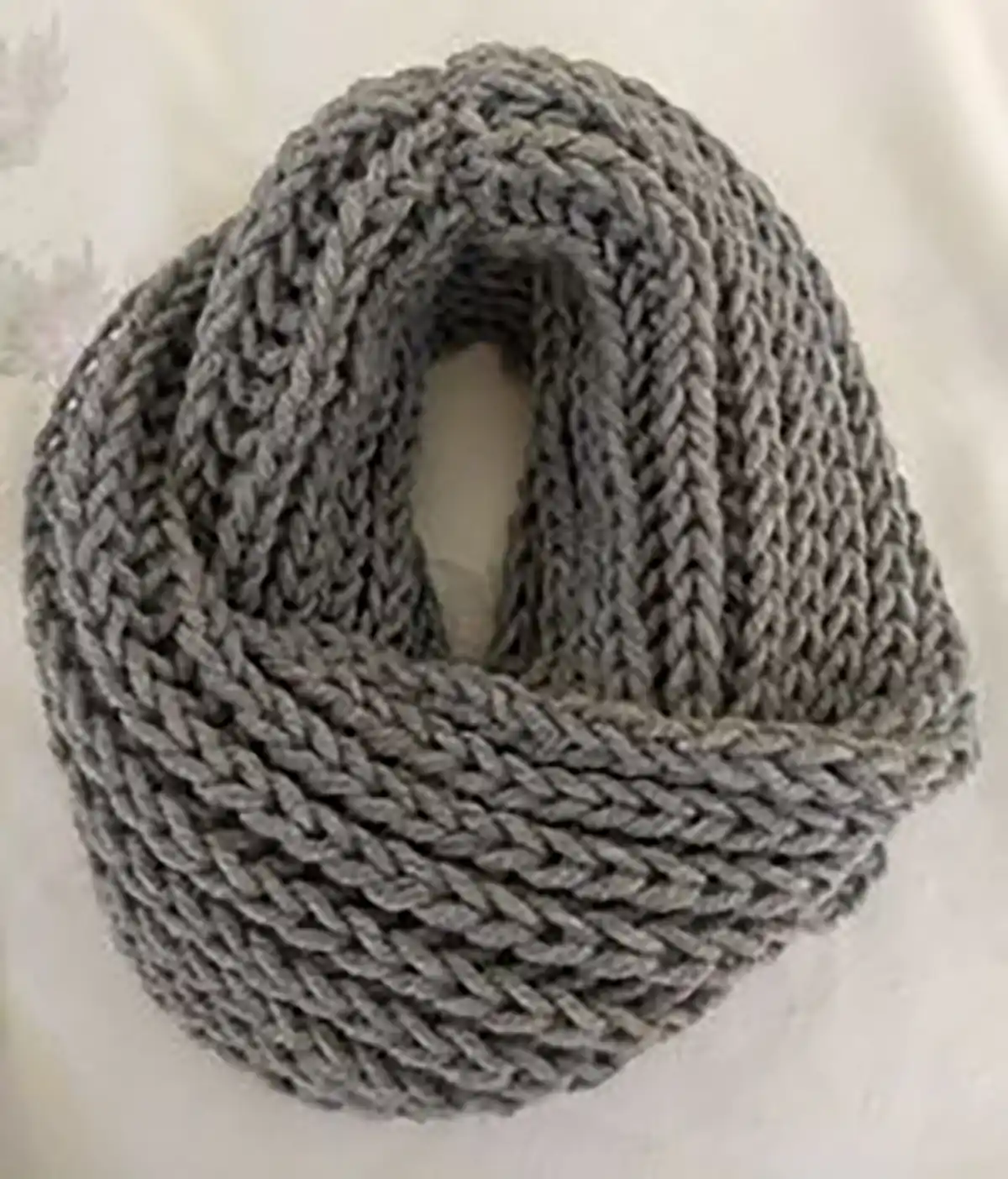 شال گردن بافتنی