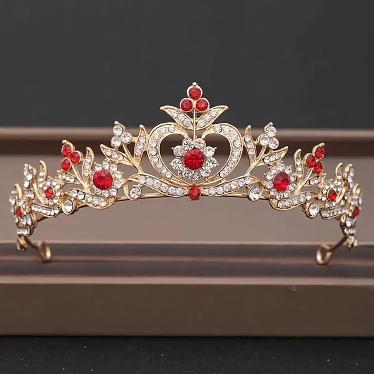تاج عروس ساده و شیک
