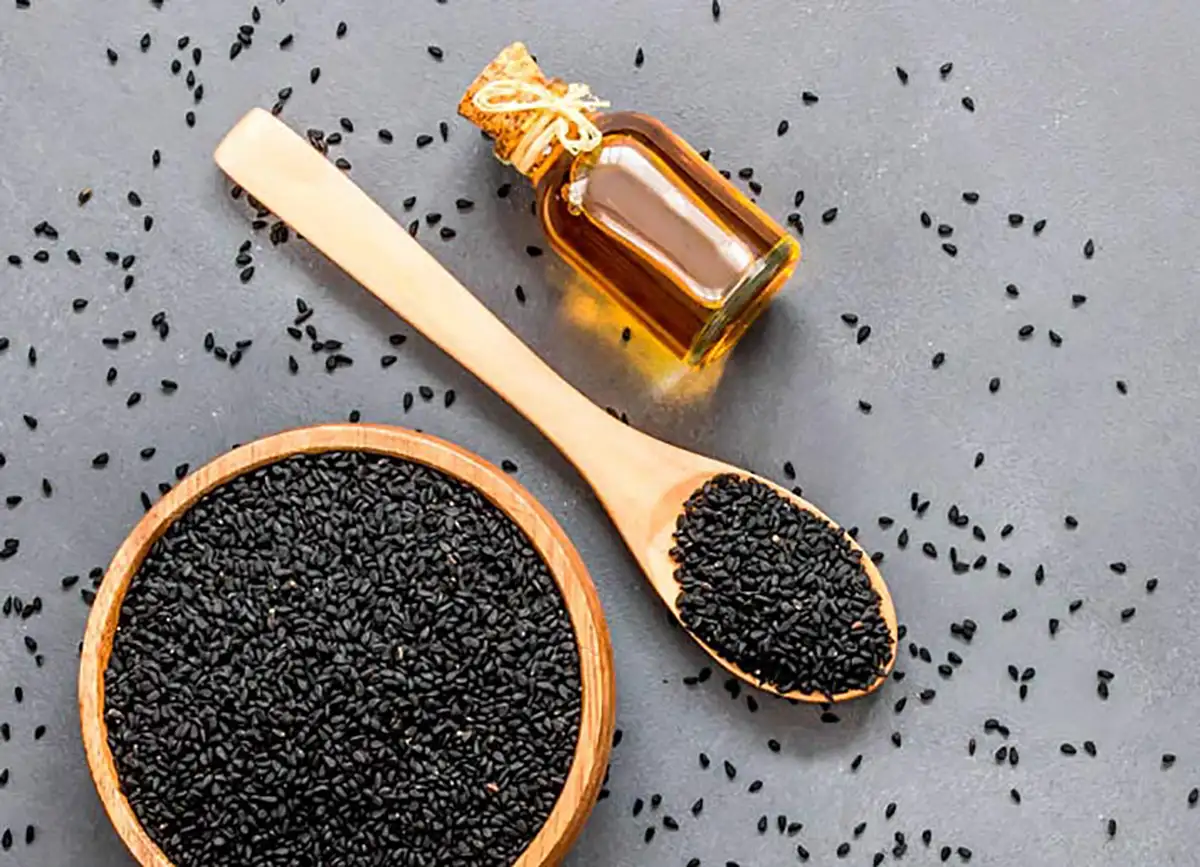 چه کسانی نباید سیاه دانه بخورند جویدن سیاه دانه صبح ناشتا طریقه مصرف سیاه دانه مضرات سیاه دانه خواص سیاه دانه برای مردان خواص سیاه دانه برای زنان مقدار مصرف سیاه دانه در روز بهترین زمان مصرف سیاه دانه و عسل
