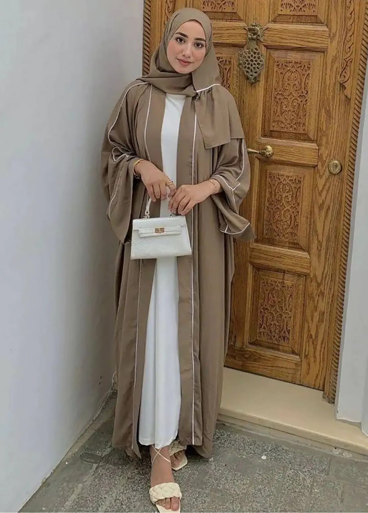 مانتو عبایی بلند ساده