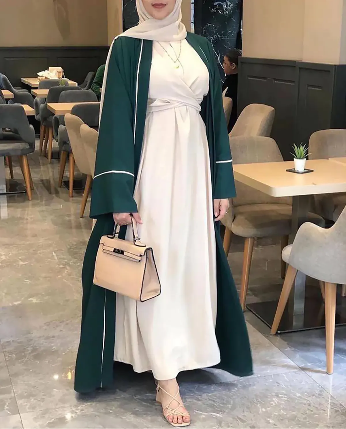 مانتو عبایی بلند ساده