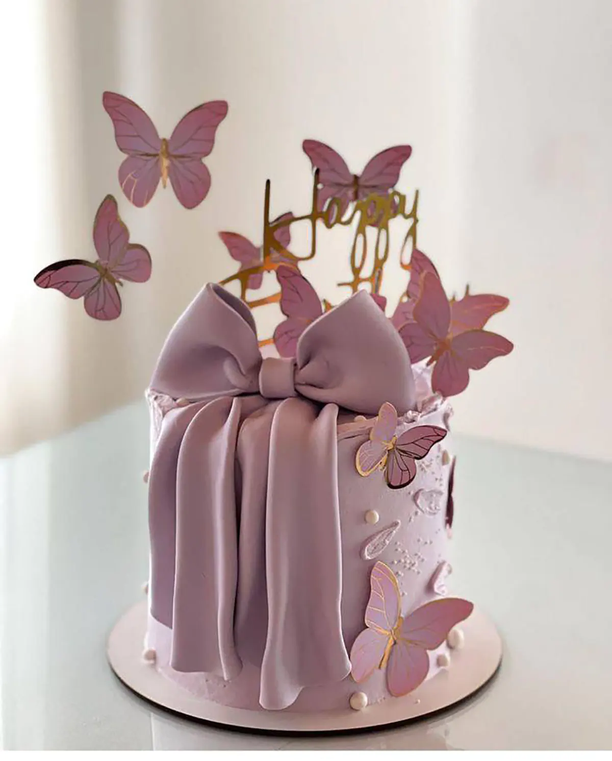 کیک پروانه ای زنانه زیبا