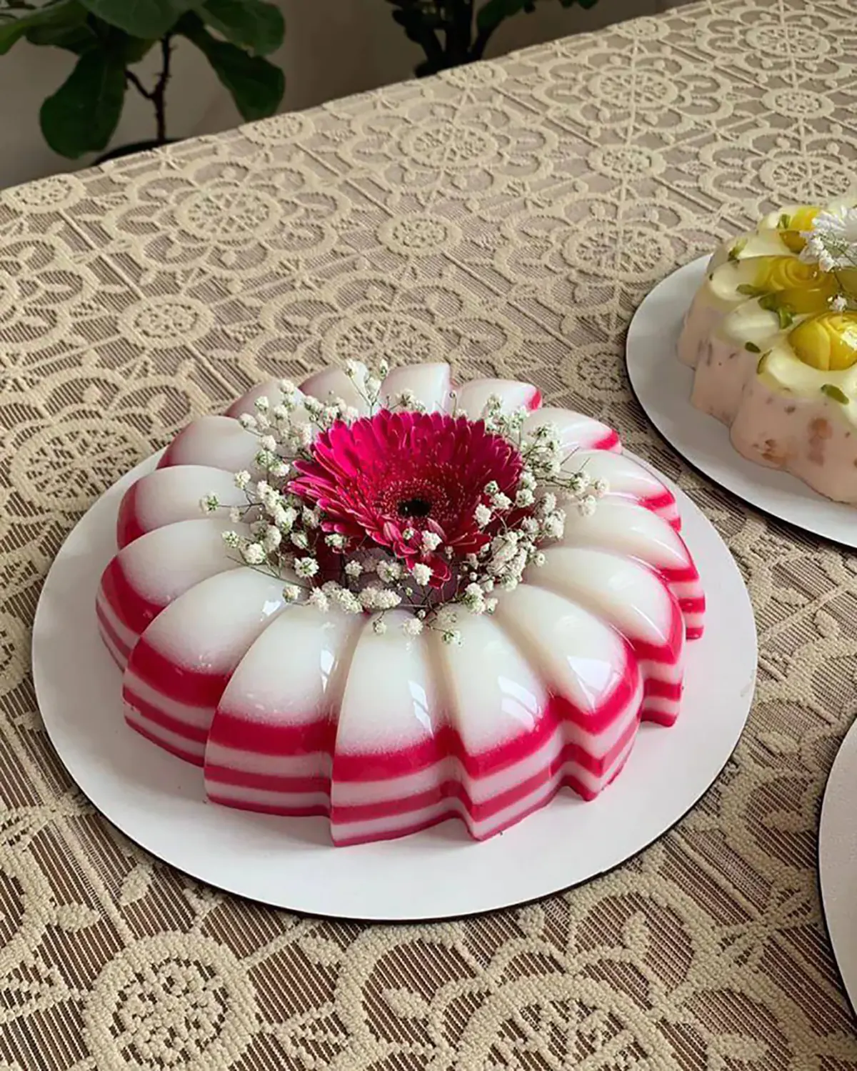 ژله ساده و شیک برای مهمانی