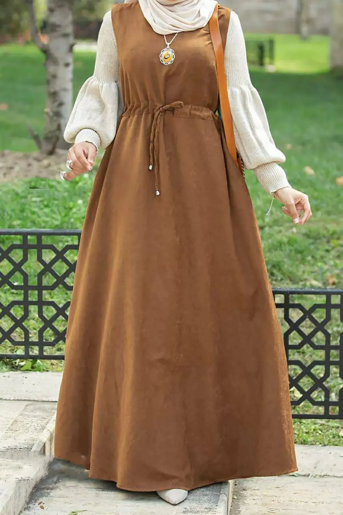 
سارافون مخمل کبریتی زنانه
