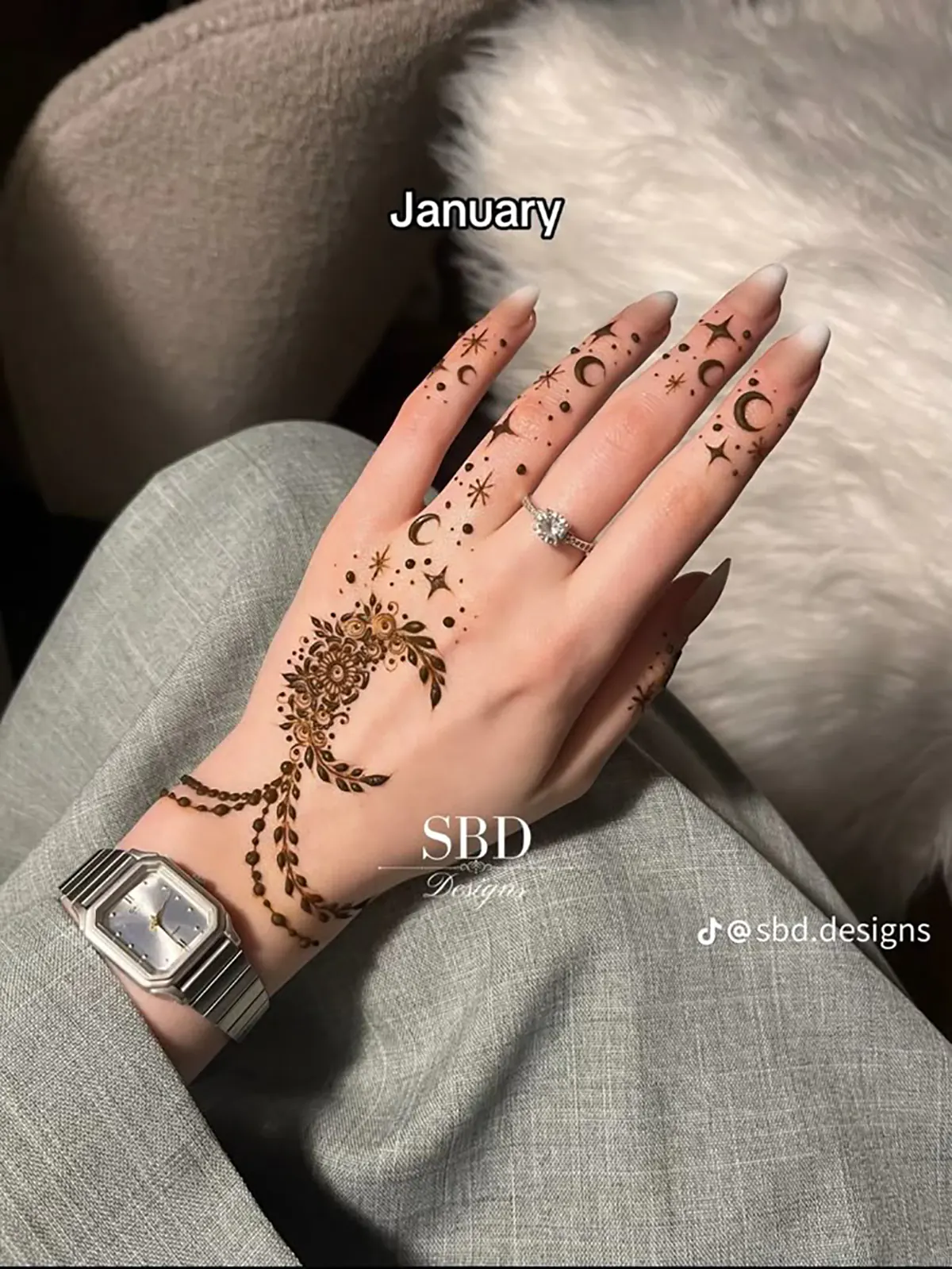 نقش حنا ساده دخترانه عکس نقش حنا جدید طرح حنا ساده روی انگشت طرح حنا فانتزی دخترانه نقش حنا ساده کف دست طرح حنا هندی روی دست طرح حنا روی دست مدل حنا عروس