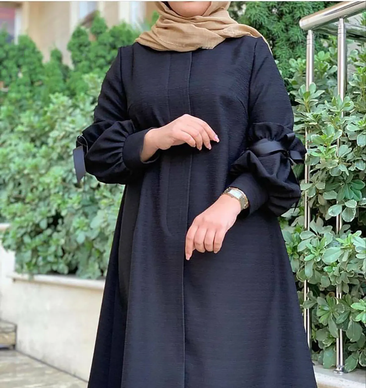 مدل مانتو مشکی جدید ساده مدل مانتو مشکی دکمه دار شیک مدل مانتو مشکی بلند جدید مانتو مشکی بلند جلو بسته مدل مانتو مجلسی بلند مشکی کرپ مانتو مشکی مجلسی کار شده مانتو مشکی بلند مجلسی مدل مانتو مشکی جدید اینستا