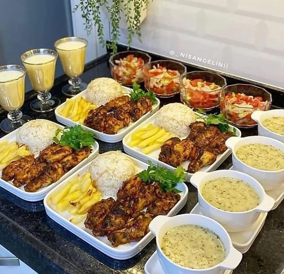 تزیین سفره شام ایرانی شیک ترین تزیین غذاهای ایرانی عکس سفره غذای شیک نحوه چیدن سفره غذا روی زمین کانال تزیین سفره غذا تزیین سفره غذا با وسایل ساده تزیین سفره غذا برای مهمان سفره شام مجلسی