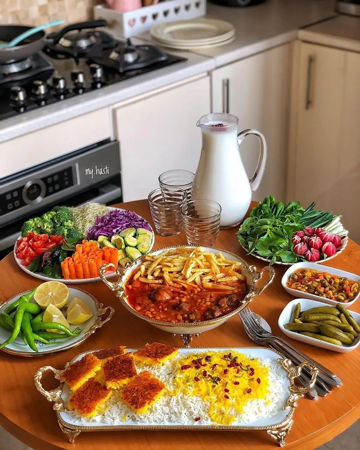 تزیین سفره شام ایرانی شیک ترین تزیین غذاهای ایرانی عکس سفره غذای شیک نحوه چیدن سفره غذا روی زمین کانال تزیین سفره غذا تزیین سفره غذا با وسایل ساده تزیین سفره غذا برای مهمان سفره شام مجلسی