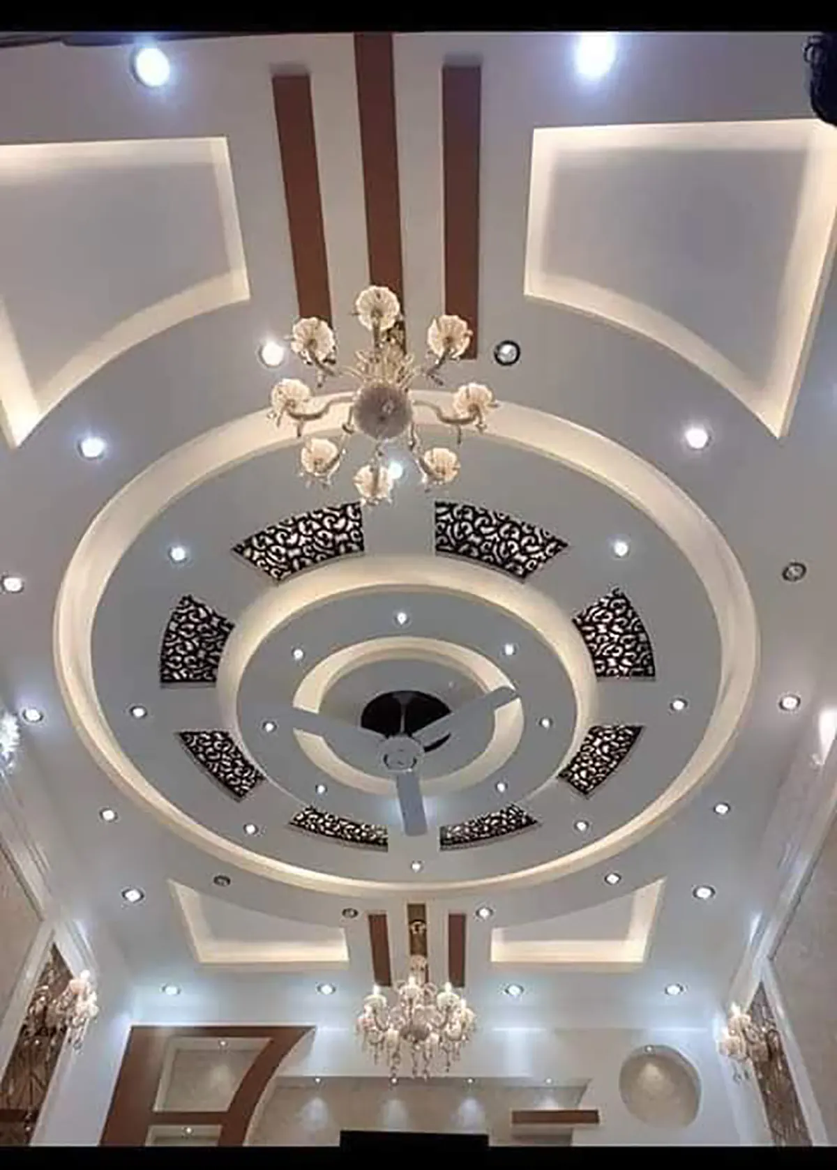 طراحی سقف ساده و شیک سقف پذیرایی لاکچری سقف پذیرایی مدرن مدل کناف سقف پذیرایی ساده و شیک مدل راویز سقف پذیرایی جدید طراحی سقف مدرن طرح سقف خانه ساده کناف سقف پذیرایی کلاسیک
