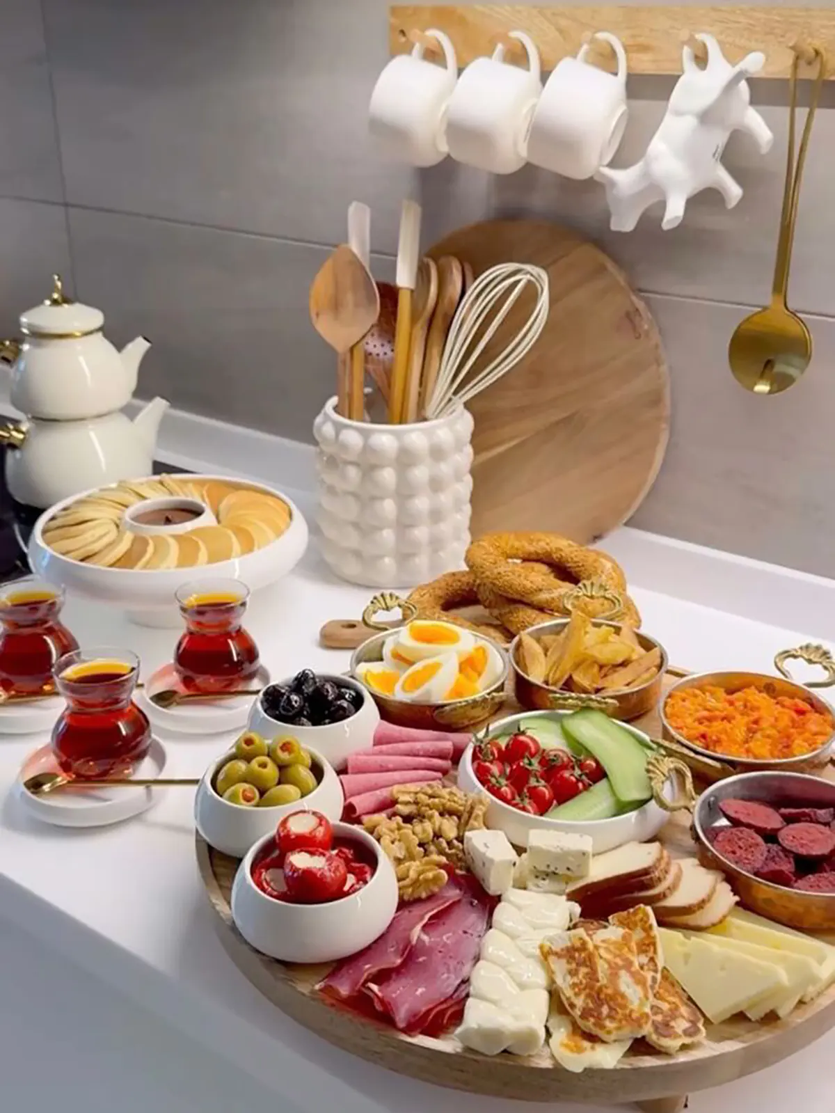 میز صبحانه چوبی میز صبحانه سنتی میز صبحانه فانتزی میز صبحانه مهمانی میز صبحانه روی تخت میز صبحانه دونفره میز صبحانه ساده و شیک میز صبحانه خوری تاشو دیجی کالا