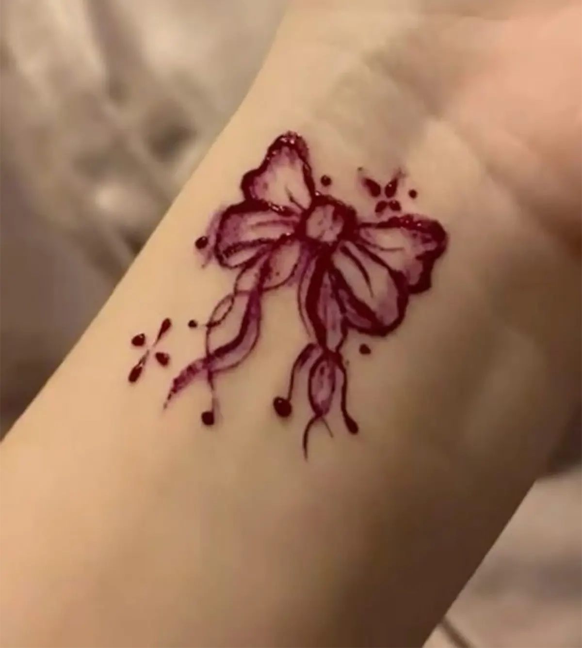 تاتو دخترانه خفن طرح تاتو سينه زنانه تاتو گل روی دست دخترانه تاتو روی دست دخترانه طرح تاتو گل ساده تاتو گل روی دست مردانه طرح تاتو گل مریم طرح تاتو روی ساعد دست ساده