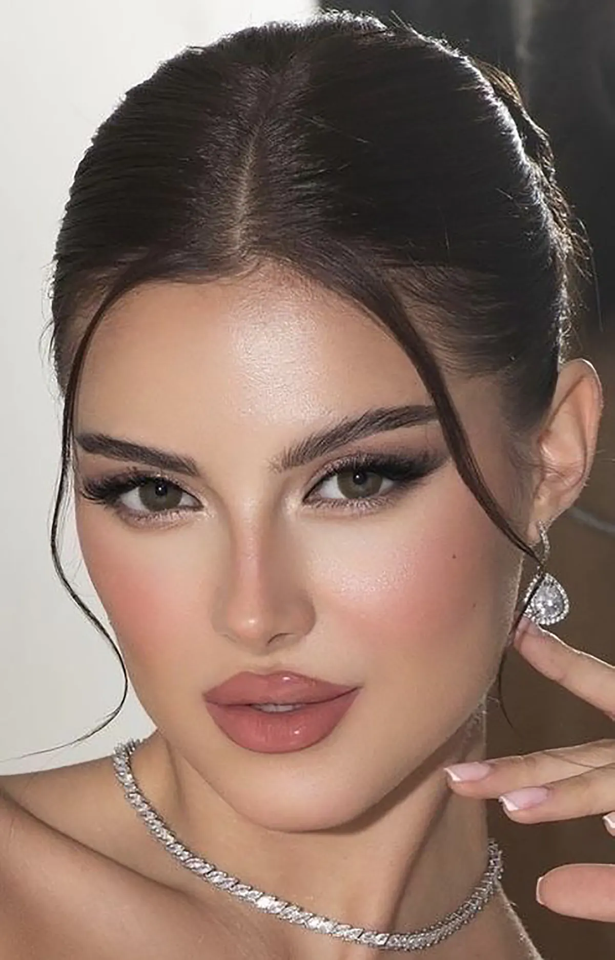مدل ارایش دخترانه ساده و شیک برای عروسی مدل ارایش دخترانه ملایم آرایش چشم ساده دخترانه مدل ارایش مجلسی شیک مدل ارایش زنانه برای عروسی مدل ارایش مجلسی ساده و شیک فیلم آرایش صورت دخترانه آموزش آرایش صورت در خانه برای عروسی