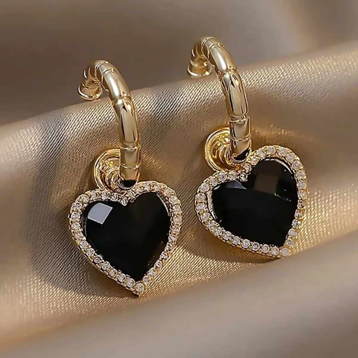 گوشواره حلقه ای طلا
گوشواره طلا جدید
گوشواره میخی
گوشواره میخی طلا
گوشواره طلا بچه گانه
گوشواره طلا ظریف