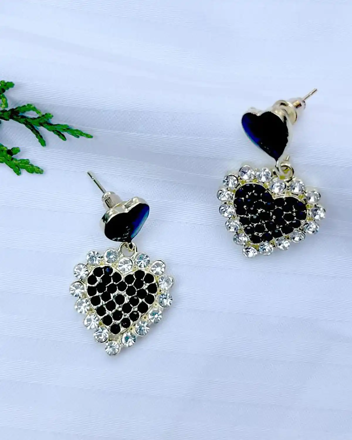 گوشواره حلقه ای طلا
گوشواره طلا جدید
گوشواره میخی
گوشواره میخی طلا
گوشواره طلا بچه گانه
گوشواره طلا ظریف
