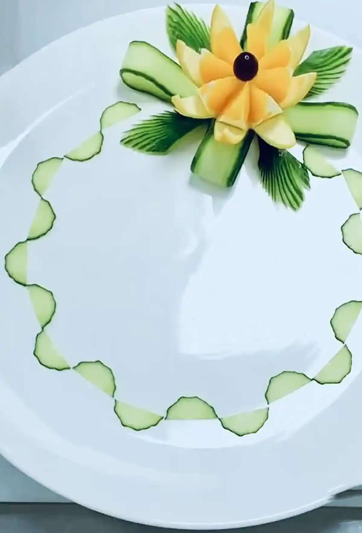 دورچین غذای بیرون بر آموزش دورچین غذا دورچین غذای ایرانی انواع دورچین غذا گارنیش غذا طرز تهیه گارنیش