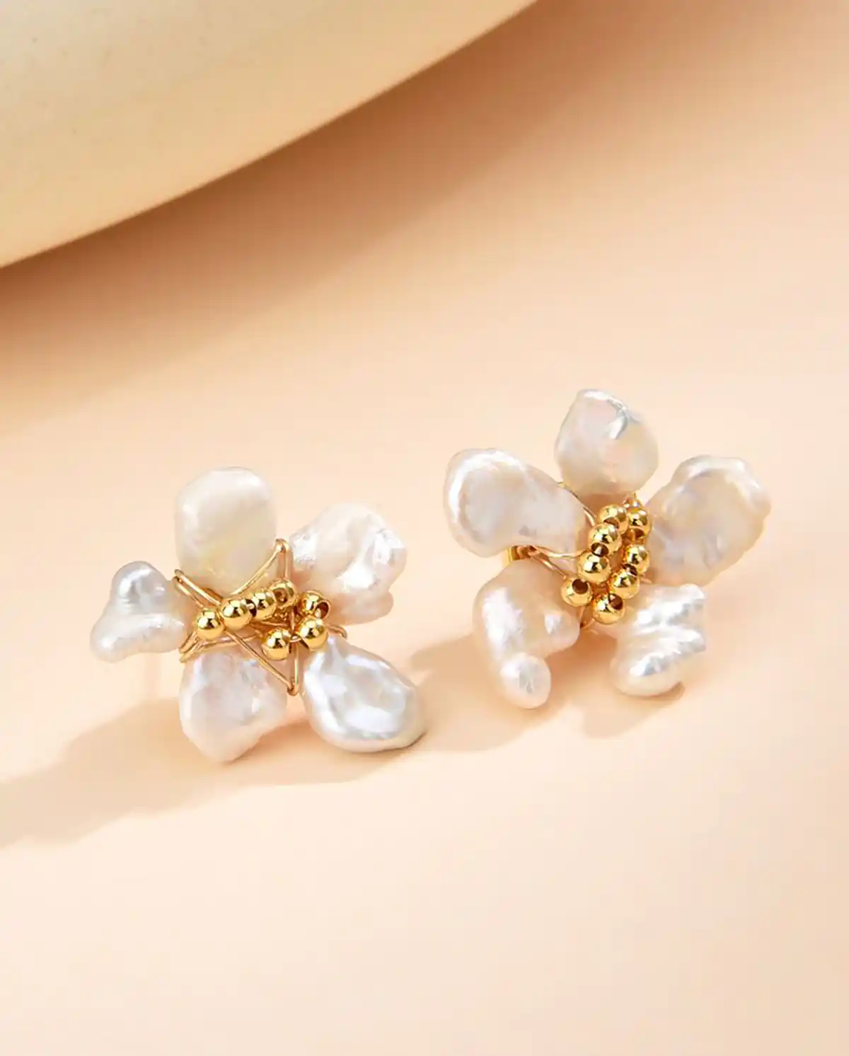 گوشواره حلقه ای آویزدار
گوشواره حلقه ای کوچک طلا
گوشواره میخی طلا دیجی کالا
گوشواره حلقه ای طلا
گوشواره حلقه ای ساده
گوشواره حلقه ای استیل

