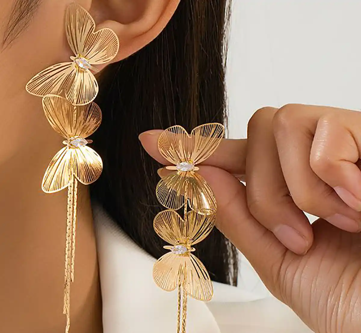 گوشواره حلقه ای طلا گوشواره طلا ظریف گوشواره میخی لیست قیمت گوشواره طلا گوشواره حلقه ای جدید طلا گوشواره حلقه ای آویزدار