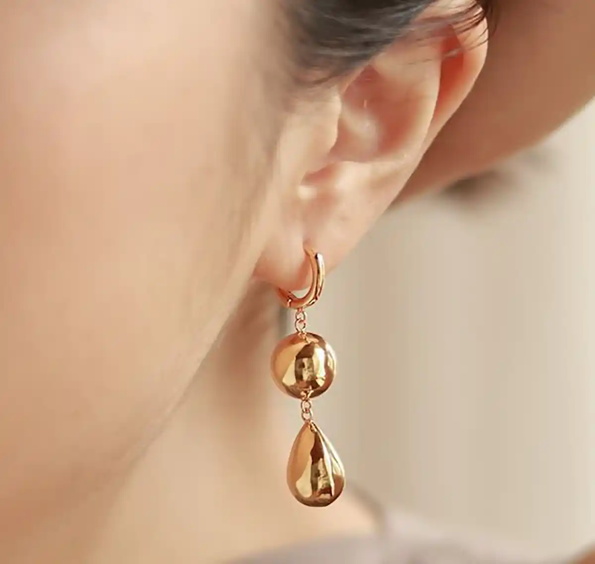 گوشواره حلقه ای طلا گوشواره طلا ظریف گوشواره میخی لیست قیمت گوشواره طلا گوشواره حلقه ای جدید طلا گوشواره حلقه ای آویزدار