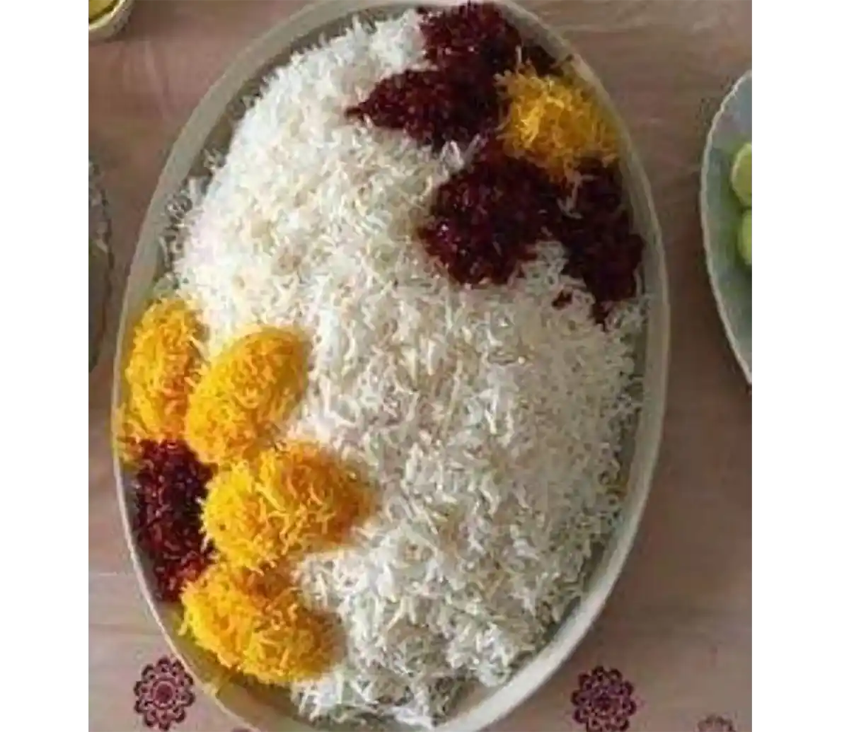 تزیین برنج ساده و زیبا تزیین برنج برای مدرسه تزیین برنج عروس شابلون تزیین برنج تزیین برنج و مرغ تزیین برنج بدون قالب 