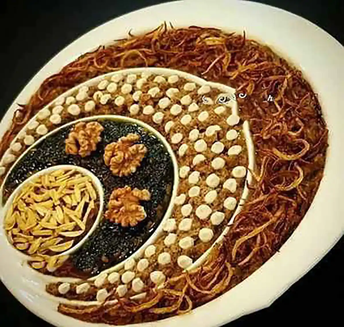  کشک برای تزیین آش رشته
تزیین ساده آش رشته
عکس آش رشته