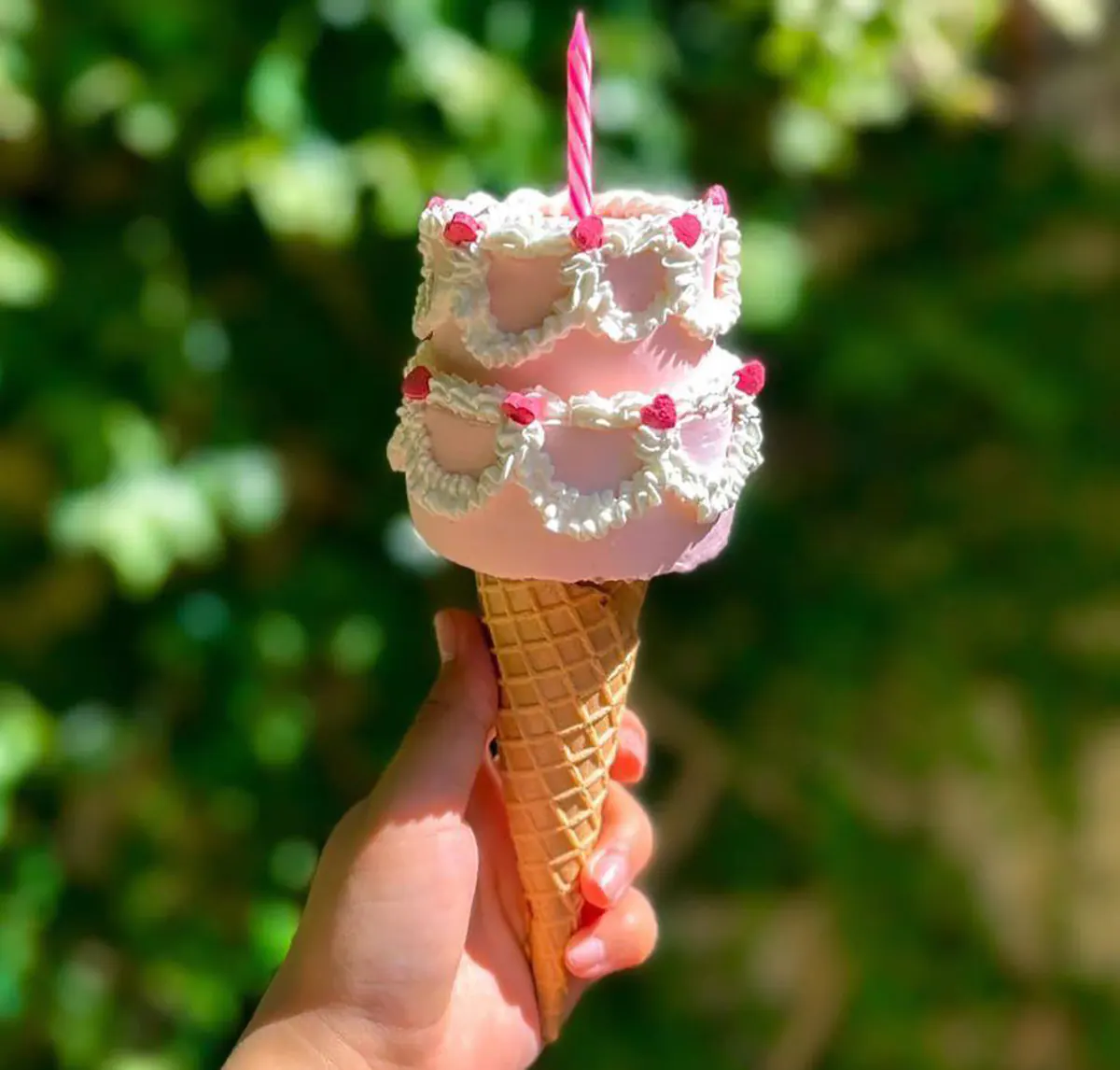 کیک تولد بستنی قیفی
کیک بستنی
کیک بستنی یخچالی
طرز تهیه کیک بستنی کافی شاپی
طرز تهیه کیک بستنی لیوانی