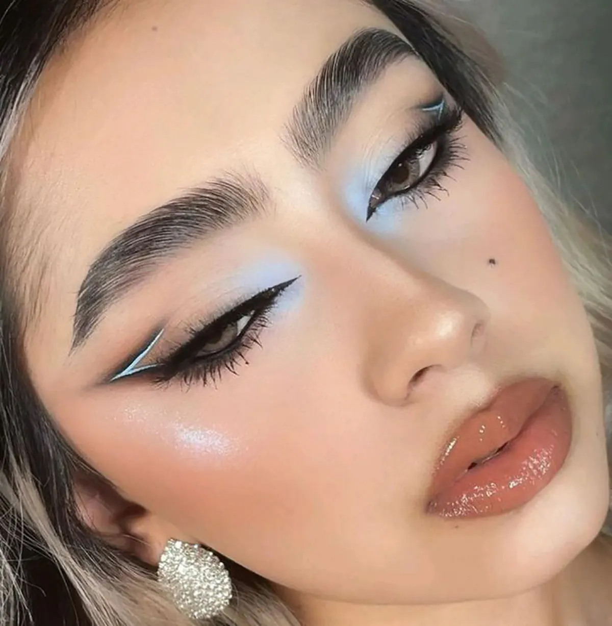 مدل سایه چشم ساده و شیک سایه چشم اکلیلی عروس سایه چشم دخترانه فانتزی سایه چشم فانتزی مدل سایه چشم شاین جدید سایه چشم دخترانه مجلسی قیمت سایه چشم ۱۲۰ رنگ قیمت سایه چشم کوچک
