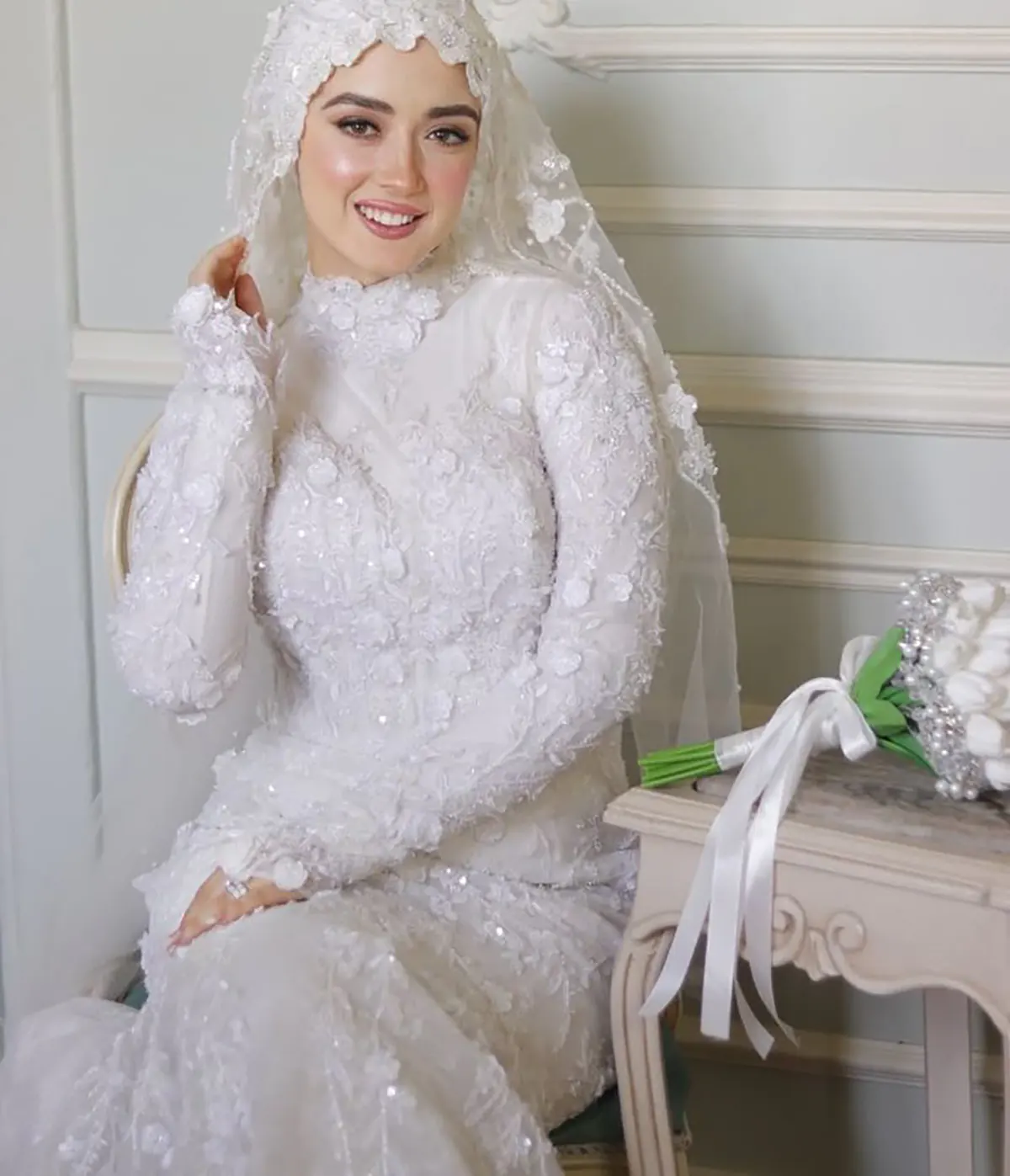 لباس عروس با حجاب ساده لباس عروس باحجاب شیک لباس عروس با حجاب جدید لباس عروس باحجاب کلاه دار لباس عروس اسلامی جدید عروس با حجاب زیبا عروس با حجاب با تاج قیمت لباس عروس با حجاب