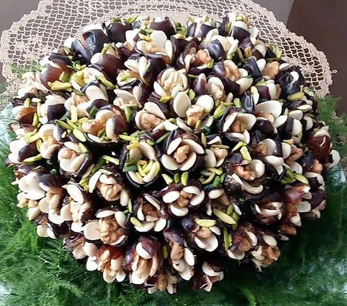 تزیین خرما برای مراسم ختم
تزیین حلوا برای مراسم ختم
خرما و حلوا مجلسی
طرز تهیه حلوا مجلسی برای ۲۰ نفر
چیدن خرما در ظرف
تزیین حلوا تک نفره