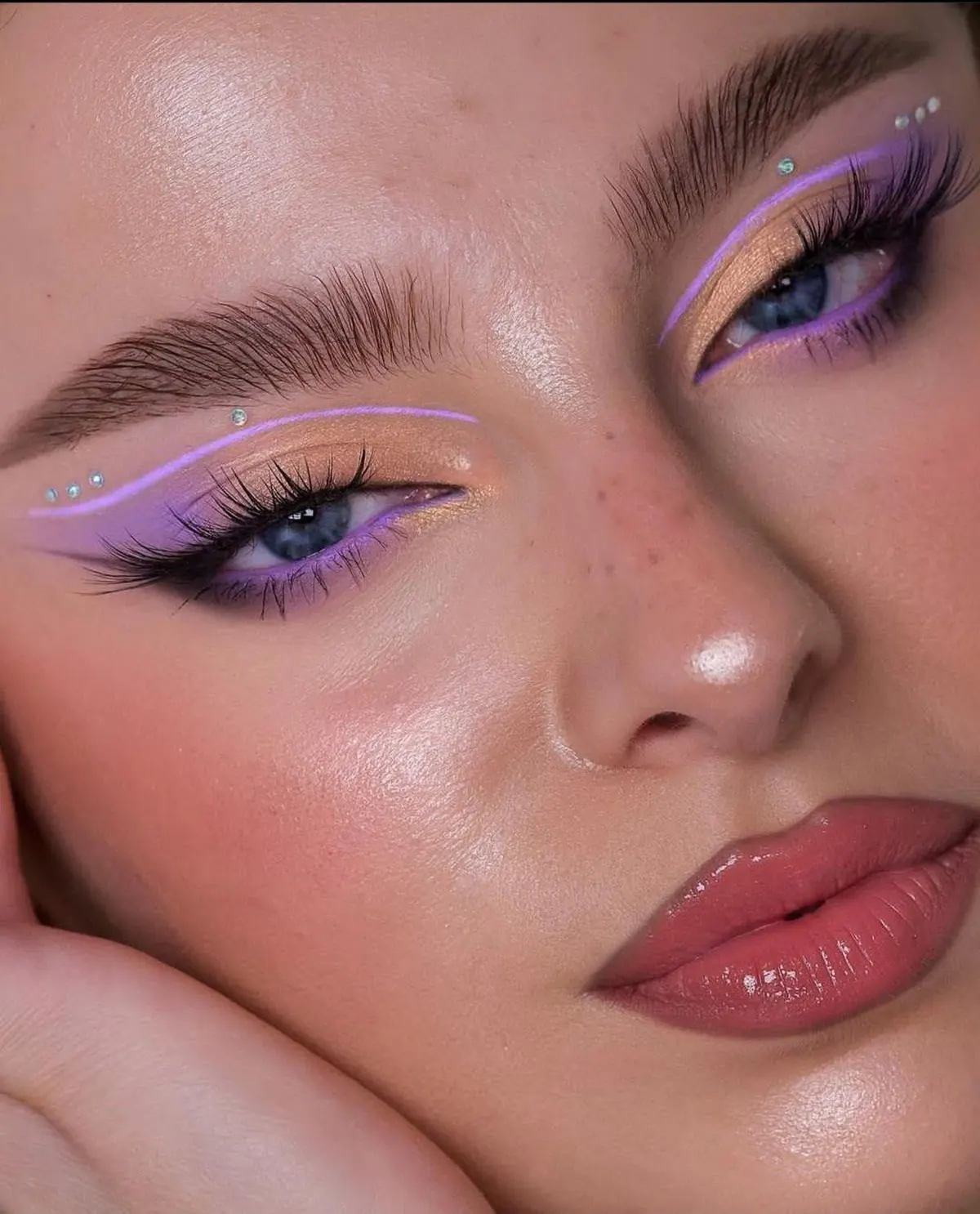 آرایش چشم ساده در خانه آموزش سایه چشم ساده و شیک میکاپ چشم دخترانه آموزش سایه چشم برای مبتدی ها ارایش چشم ساده بدون خط چشم آرایش چشم ساده دخترانه آموزش میکاپ چشم لایت فیلم آموزش سایه زدن چشم مرحله به مرحله