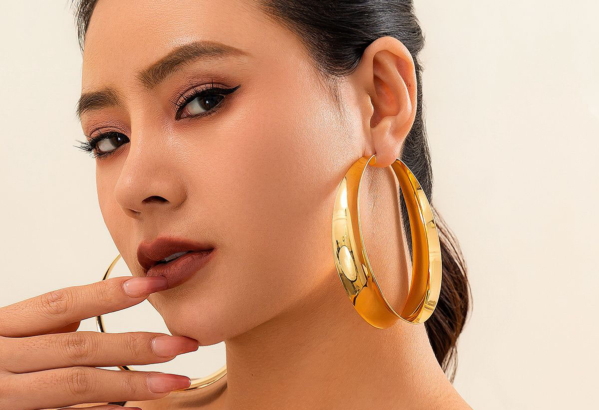 گوشواره حلقه ای آویزدار 